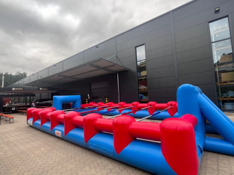 Menschenkicker für bis zu 10 Personen